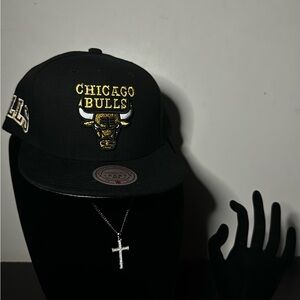 Mitchell & Ness Chicago Bulls Black and Gold Snapback Hat
